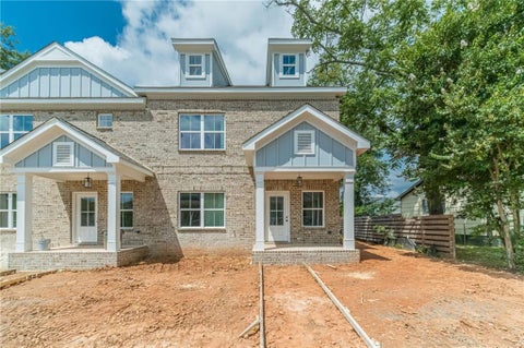 Townhouse For Sale - 316 Milledge Avenue<br/> Walton County, Monroe, GA 30655
