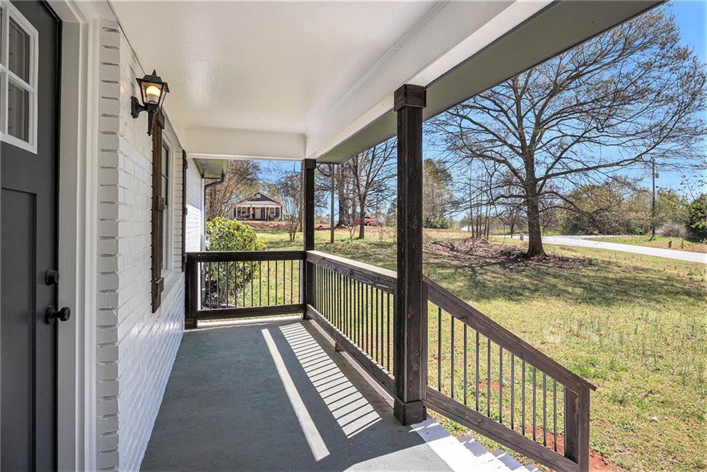 1136 Bolton Gordon Road