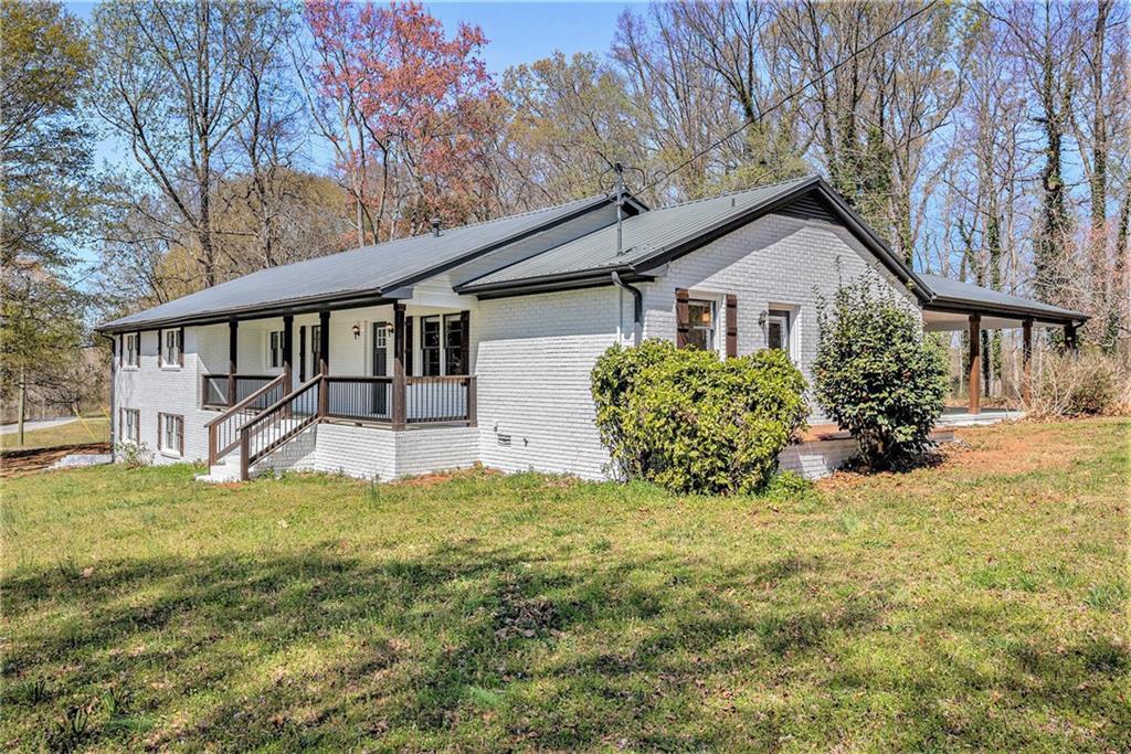 1136 Bolton Gordon Road