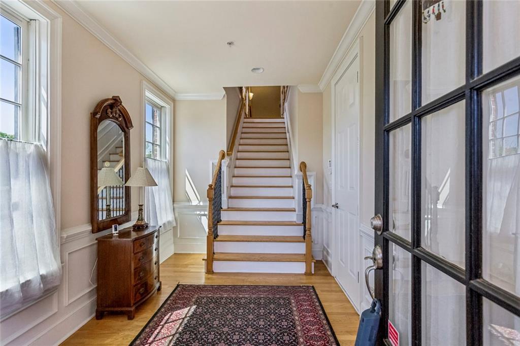 2220 Edgartown SE