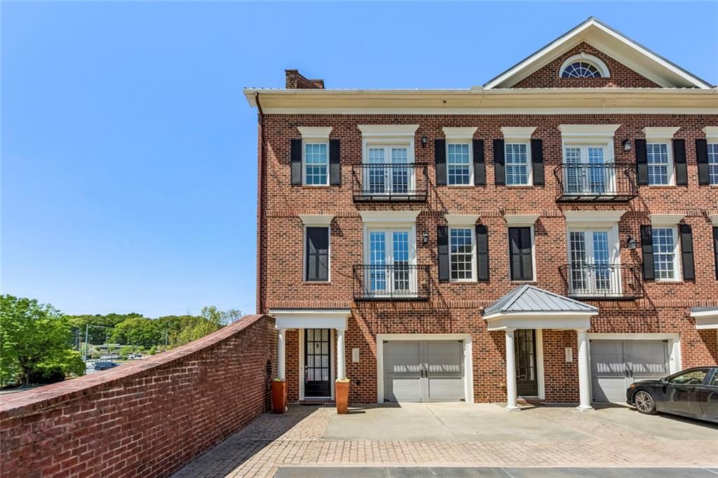 2220 Edgartown SE