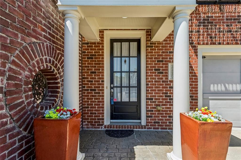 2220 Edgartown SE