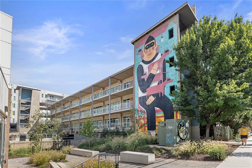 890 Memorial Drive Drive SE 107