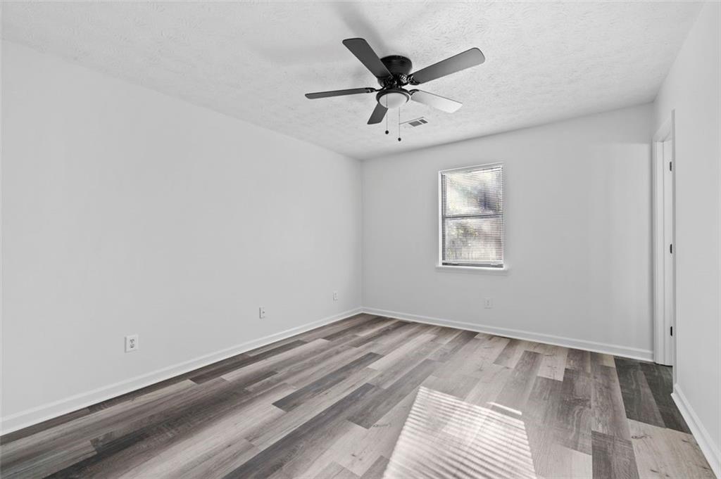 2571 Hamill Drive, Buford, Georgia image 22