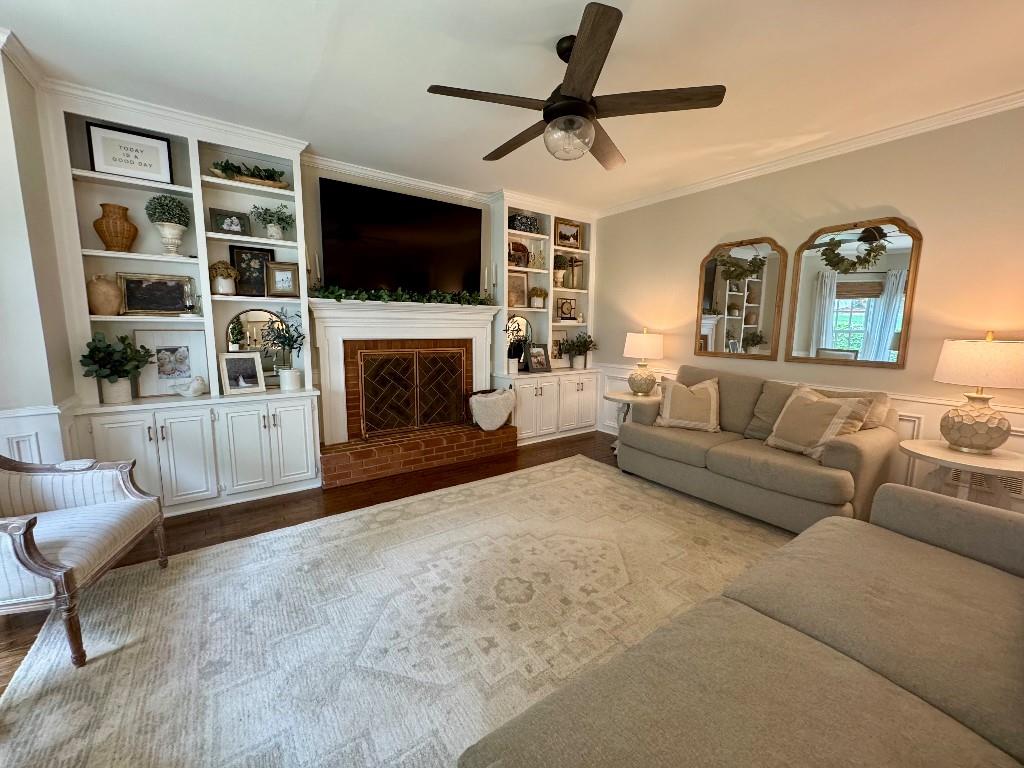 WEST HAMPTON - Residential