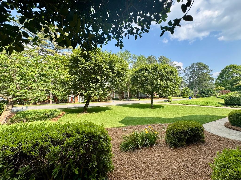 WEST HAMPTON - Residential