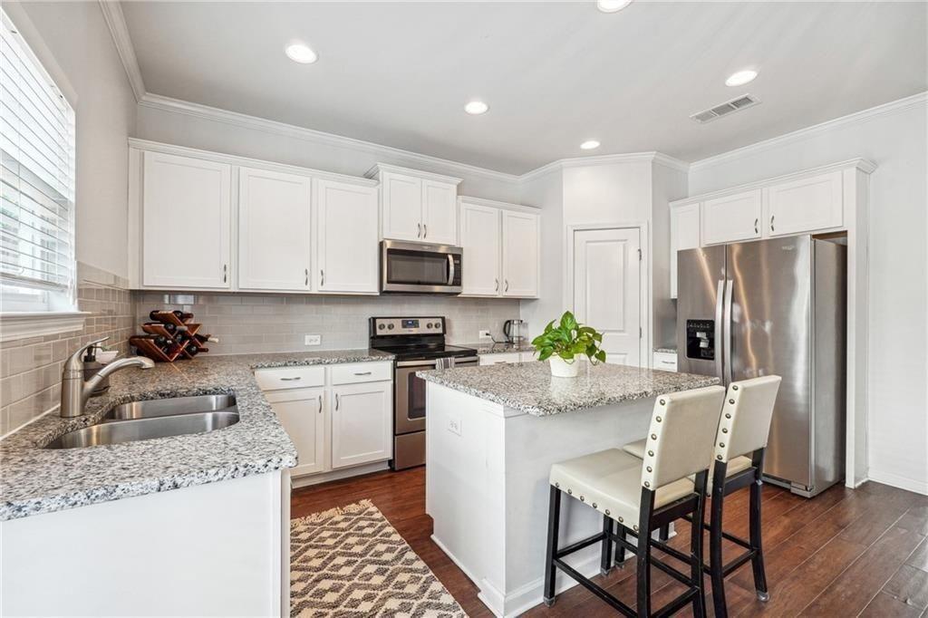 1732 Liberty Parkway, Atlanta, Georgia image 3