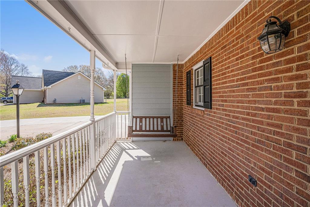 45 Buckeye Circle, Covington, Georgia image 3