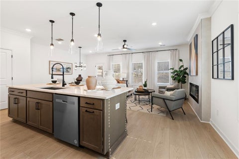 Townhouse For Sale - 690 Sunstone Lane<br/> Lawrenceville, GA 30043