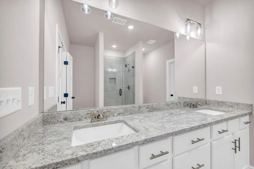 Hartwell, Georgia 30643, United States, 5 Bedrooms Bedrooms, ,4 BathroomsBathrooms,Residential,Active,36704