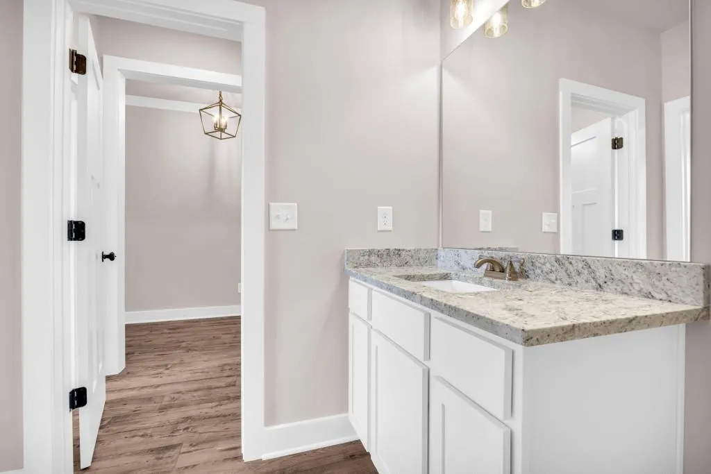 Hartwell, Georgia 30643, United States, 5 Bedrooms Bedrooms, ,4 BathroomsBathrooms,Residential,Active,36704