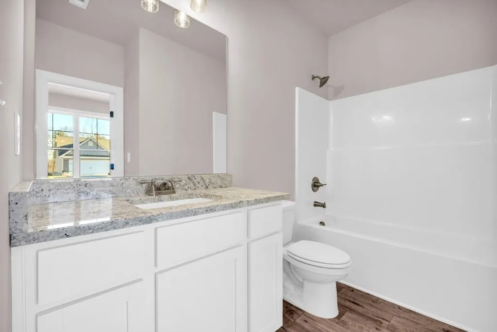 Hartwell, Georgia 30643, United States, 5 Bedrooms Bedrooms, ,4 BathroomsBathrooms,Residential,Active,36704