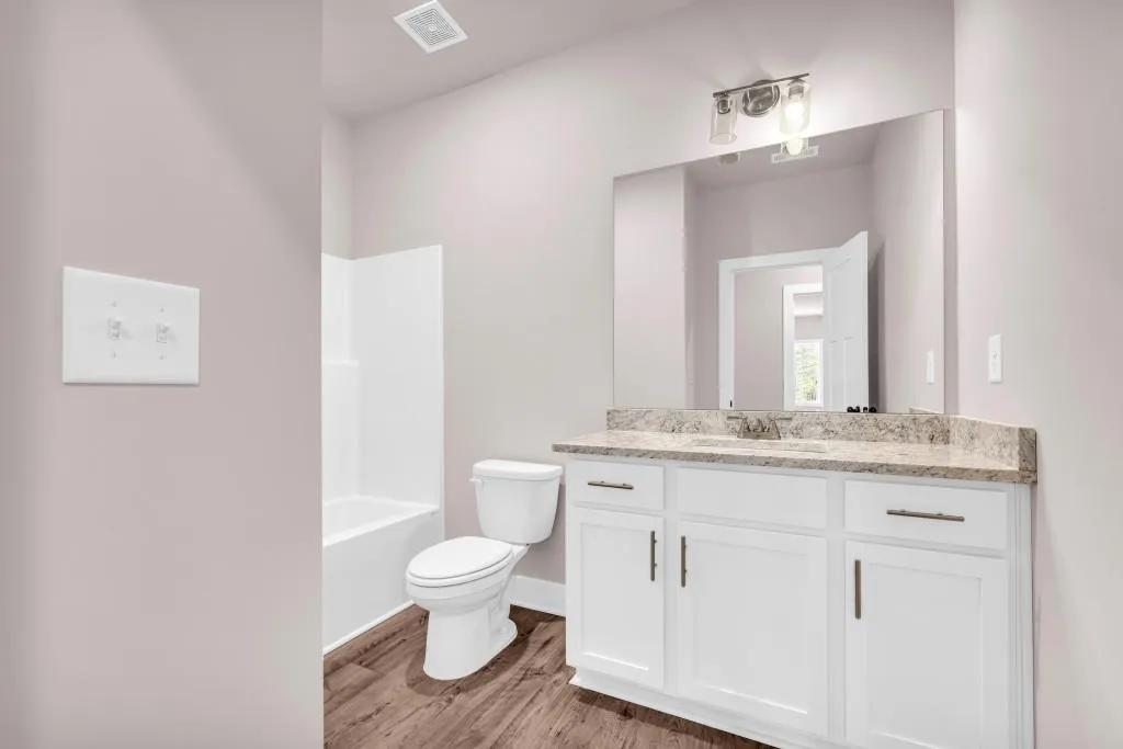 Hartwell, Georgia 30643, United States, 5 Bedrooms Bedrooms, ,4 BathroomsBathrooms,Residential,Active,36704