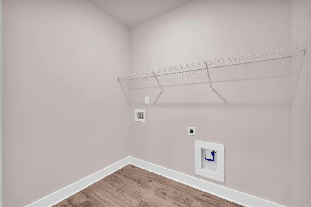 Hartwell, Georgia 30643, United States, 5 Bedrooms Bedrooms, ,4 BathroomsBathrooms,Residential,Active,36704