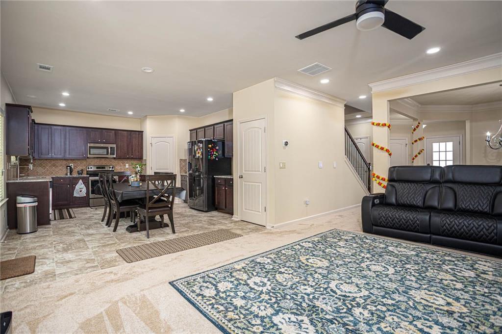 856 Donington Circle, Lawrenceville, Georgia image 10