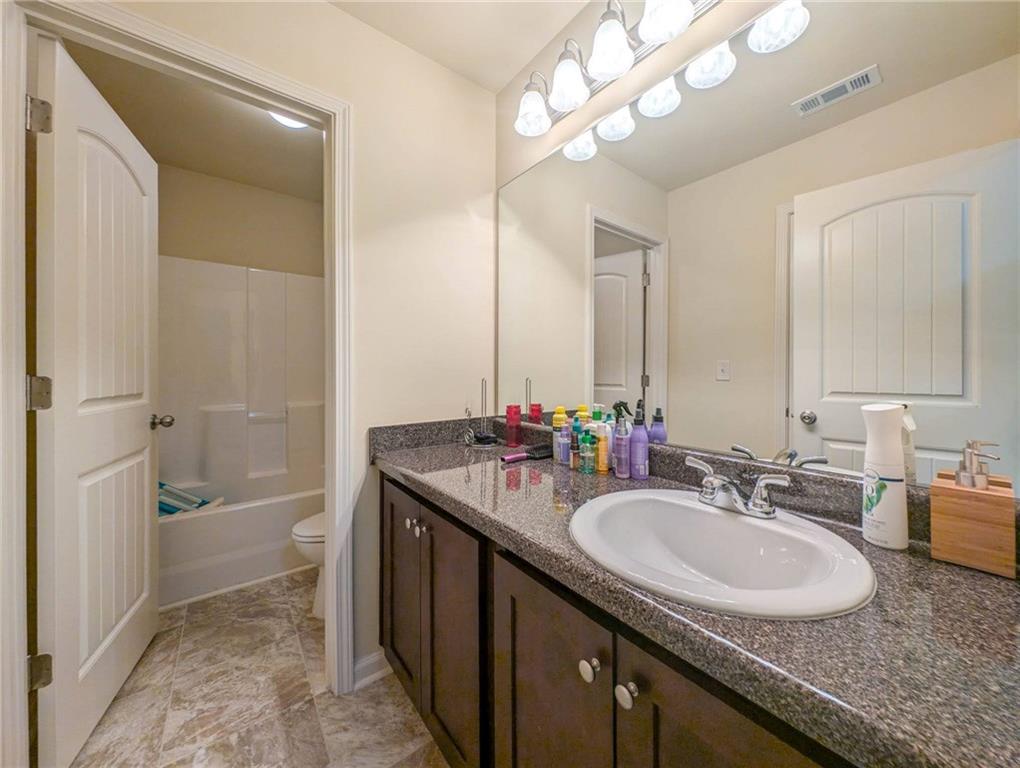 856 Donington Circle, Lawrenceville, Georgia image 32