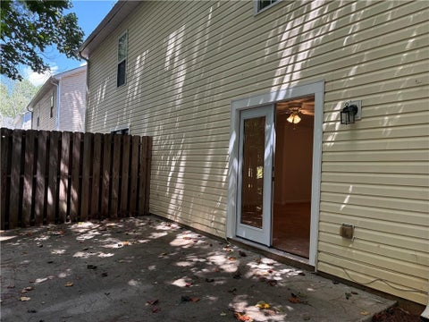 Townhouse For Rent - 4601 Logan Way<br/> Acworth, GA 30101