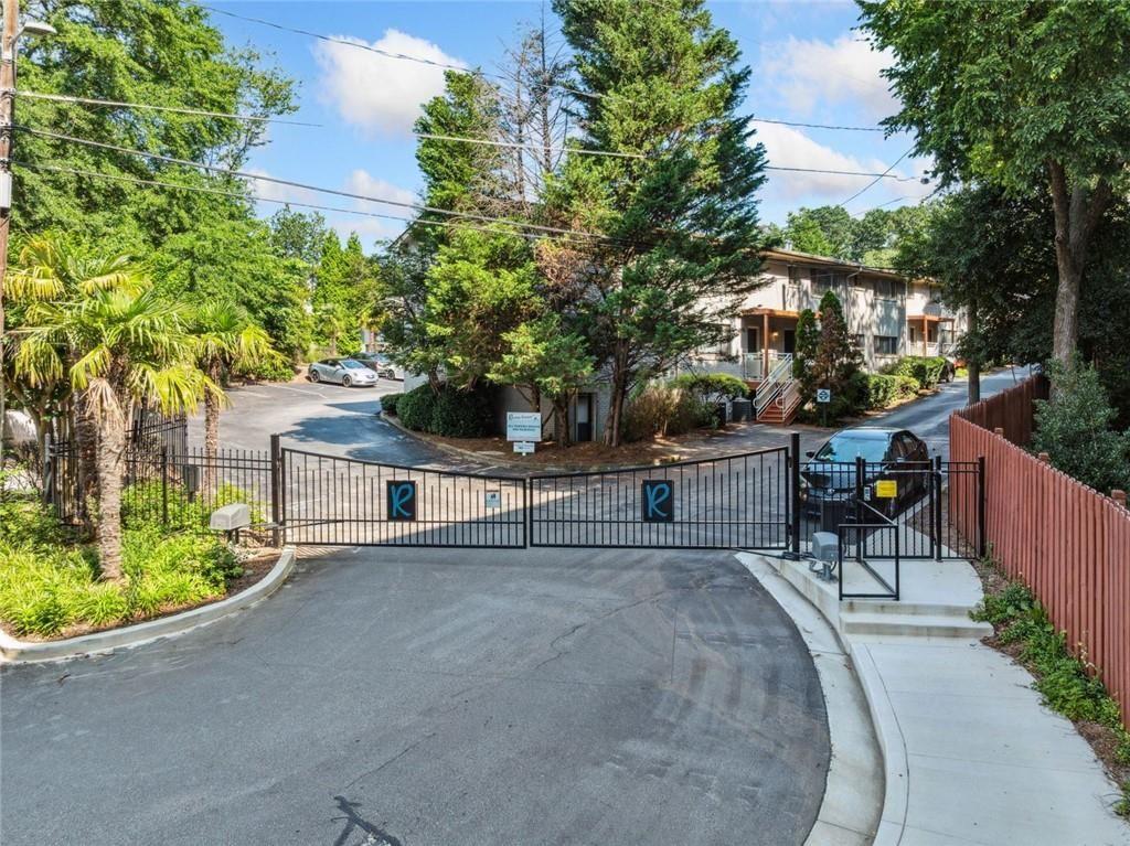 Riviera Terrace - Residential