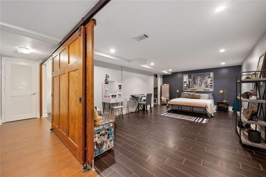 Riviera Terrace - Residential