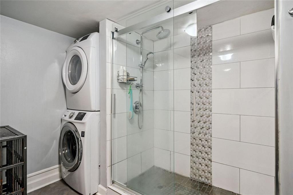 Riviera Terrace - Residential