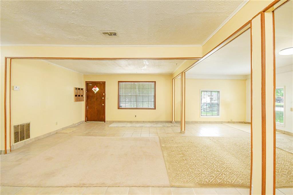 1303 Cochise Circle, Austell, Georgia image 7