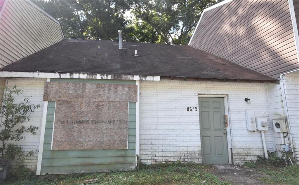 Investor Special! Rare opportunity to acquire a brick-front townhome in Douglasville with strong upside potential. This 2-bed, 2-bath unit offers a spacious layout and sits in a quiet community just minutes from downtown and I-20. Property needs full renovation—perfect for rehabbers or portfolio buyers looking to add value. Zoned for Douglas County High School with school bus access. Adjacent units may be available for bulk purchase. Cash or hard money preferred. Sold as-is. No blind offers. Schedule your showing today and unlock the potential of Ashley Way.