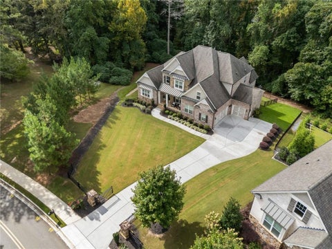 Homes For Sale - 7559 Bates Drive<br/> Alpharetta, GA 30004