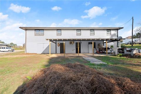 A home in Murrayville