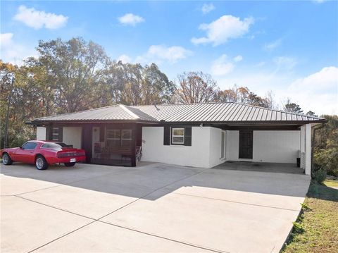 A home in Murrayville