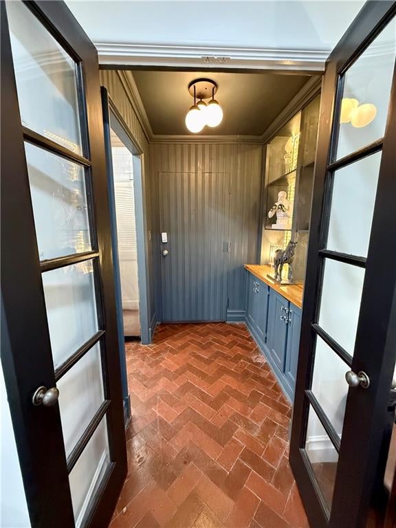 2285 Peachtree Road NE 305
