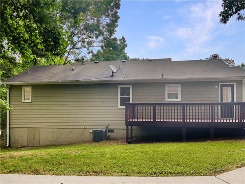 A home in Powder Springs