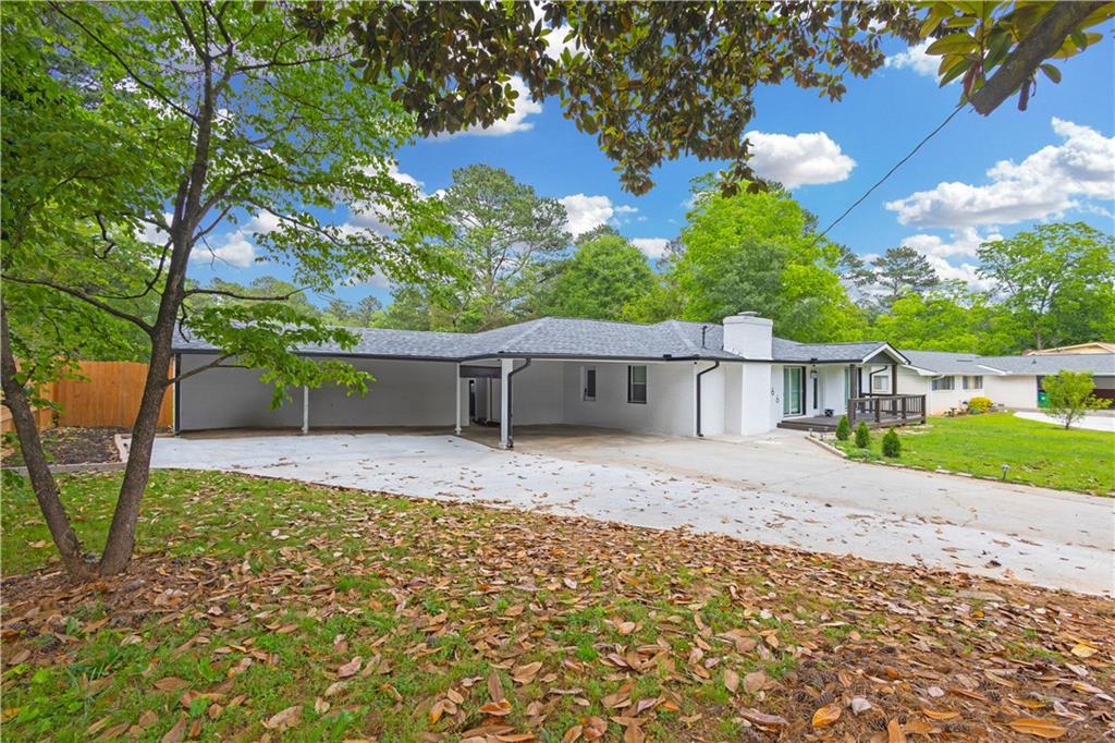 4166 Idlevale Drive, Tucker, Georgia image 2