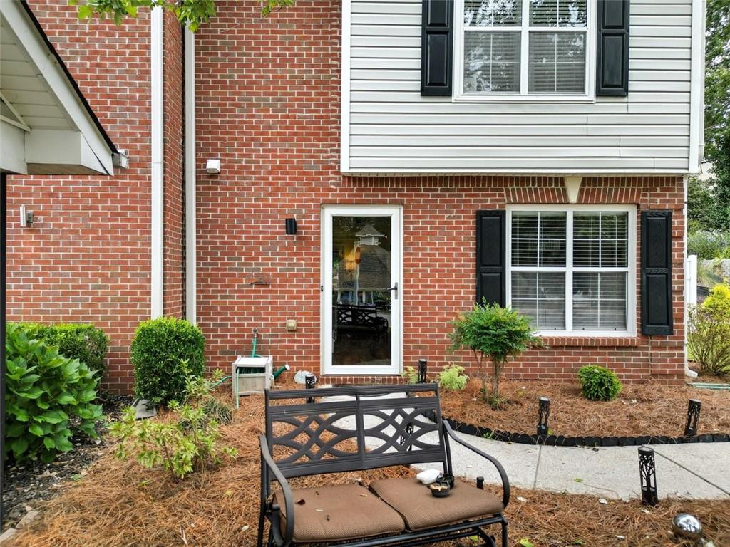 4110 Glen Iris Drive