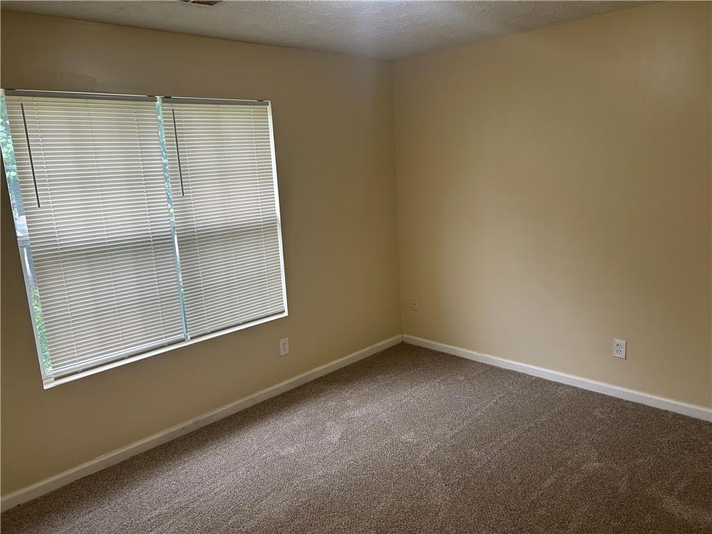 2850 Cedar Trace Drive, Ellenwood, Georgia image 9