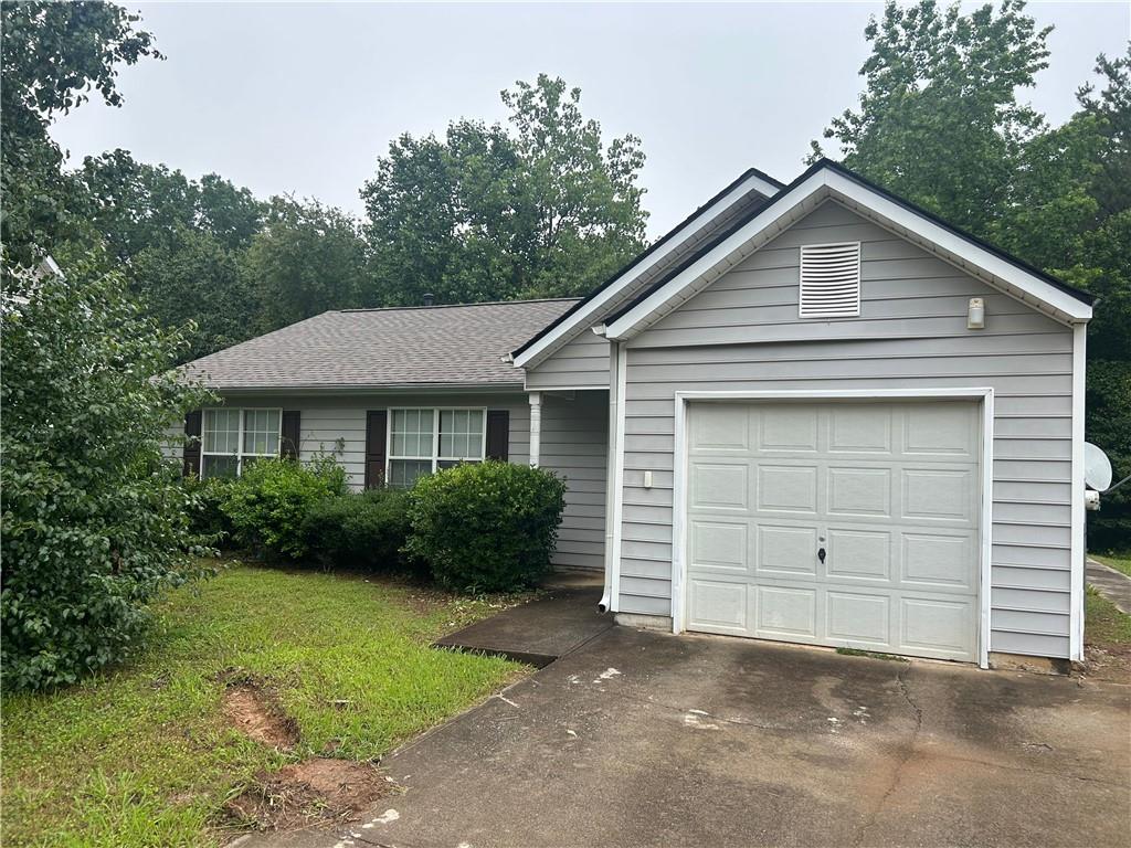 2850 Cedar Trace Drive, Ellenwood, Georgia image 1