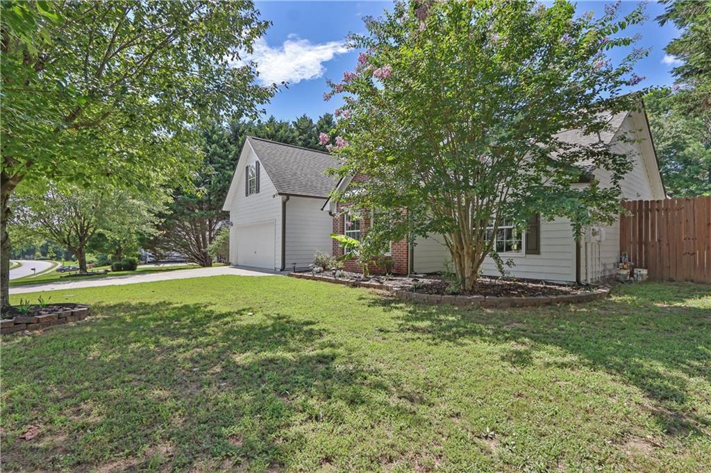 1472 Armende Circle