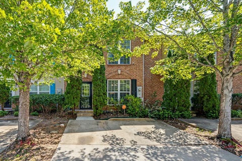 Townhouse For Sale - 3472 Waldrop Trail<br/> Decatur, GA 30034