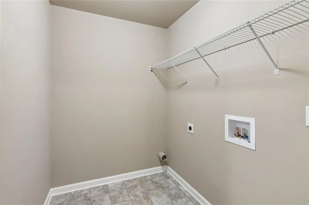 Cumming, Georgia 30028, United States, 4 Bedrooms Bedrooms, ,2 BathroomsBathrooms,Residential,Active,227473