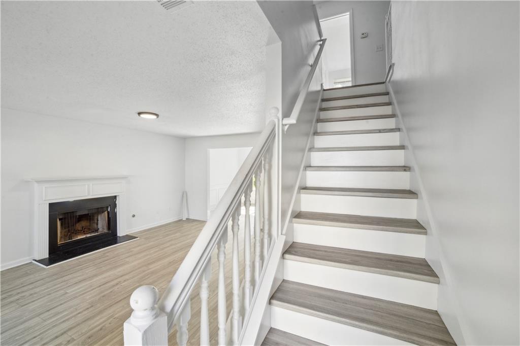 2209 Creel Road