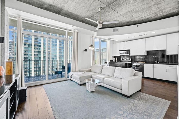 250 PHARR RD NE APT 1304, ATLANTA, GA 30305 - Image d0e57cba04dabce51155974e2f11fac1/2831610611