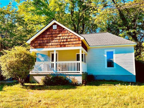 Homes For Sale - 843 Beechwood Avenue<br/> Atlanta, GA 30310