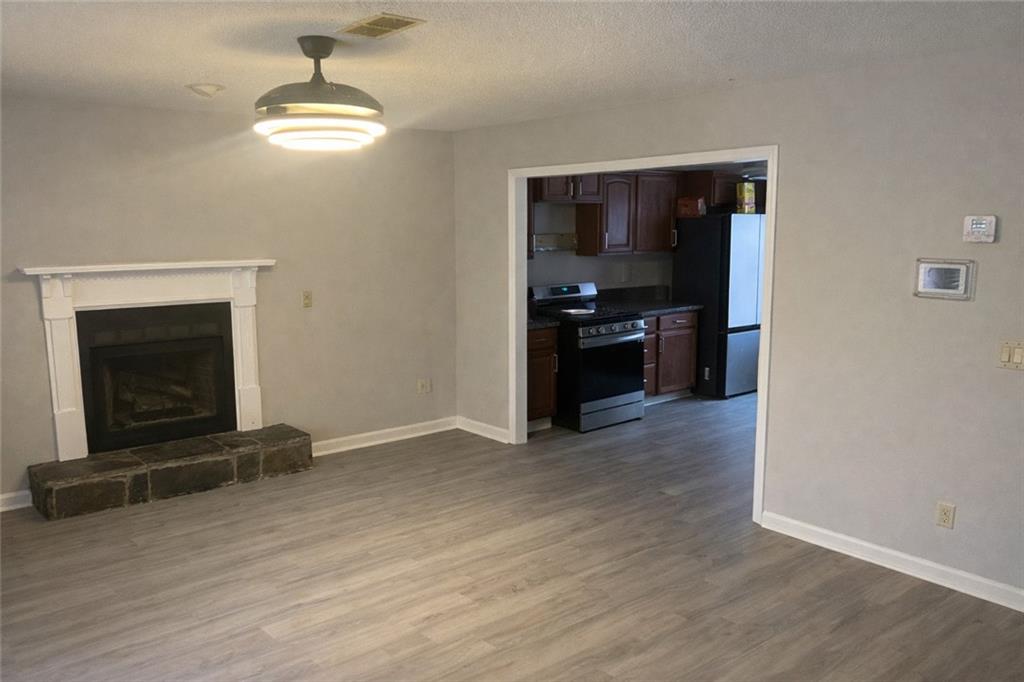 3215 Pond Ridge Trail