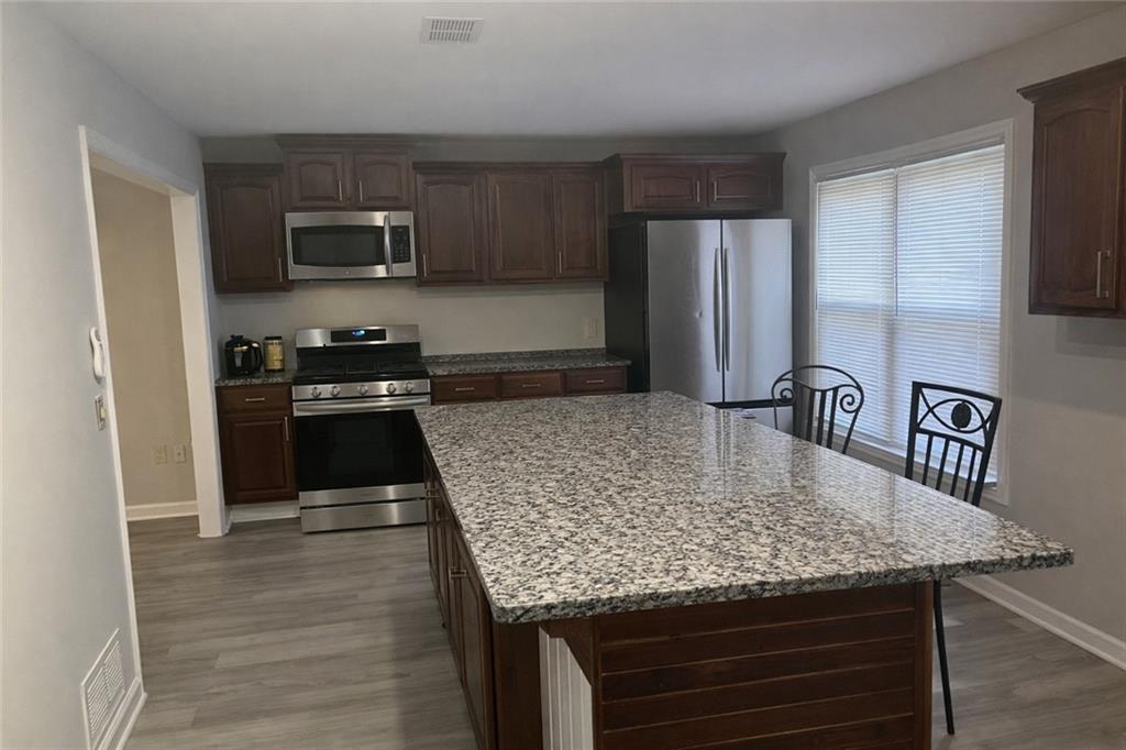 3215 Pond Ridge Trail