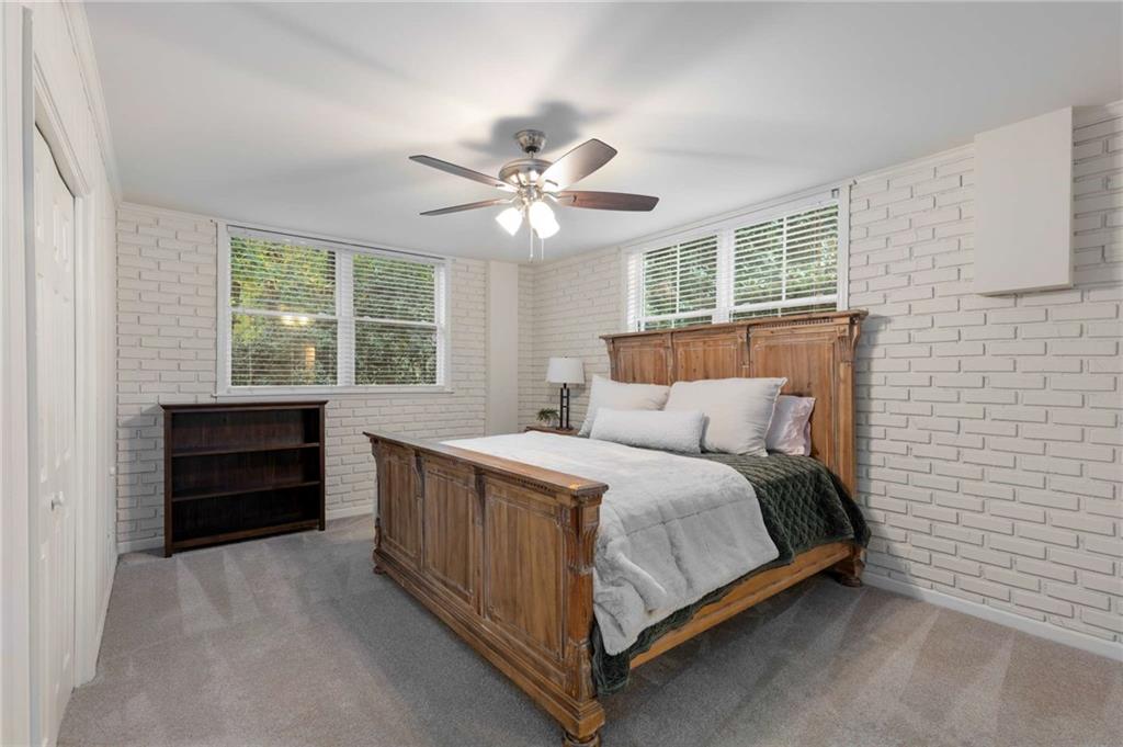 Fair Oaks Manor - Residential