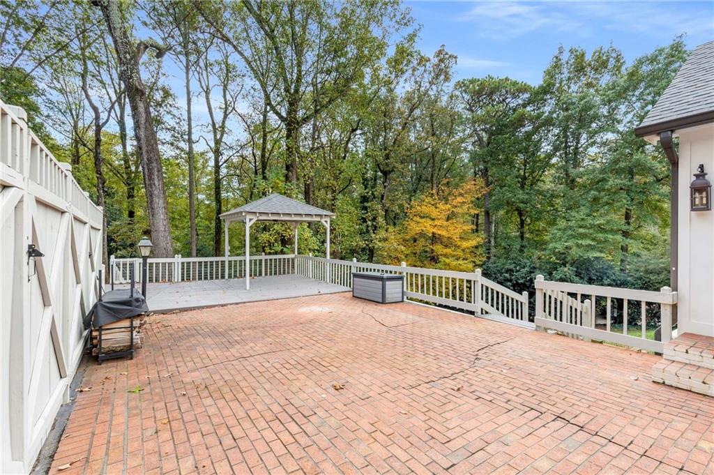 Fair Oaks Manor - Residential