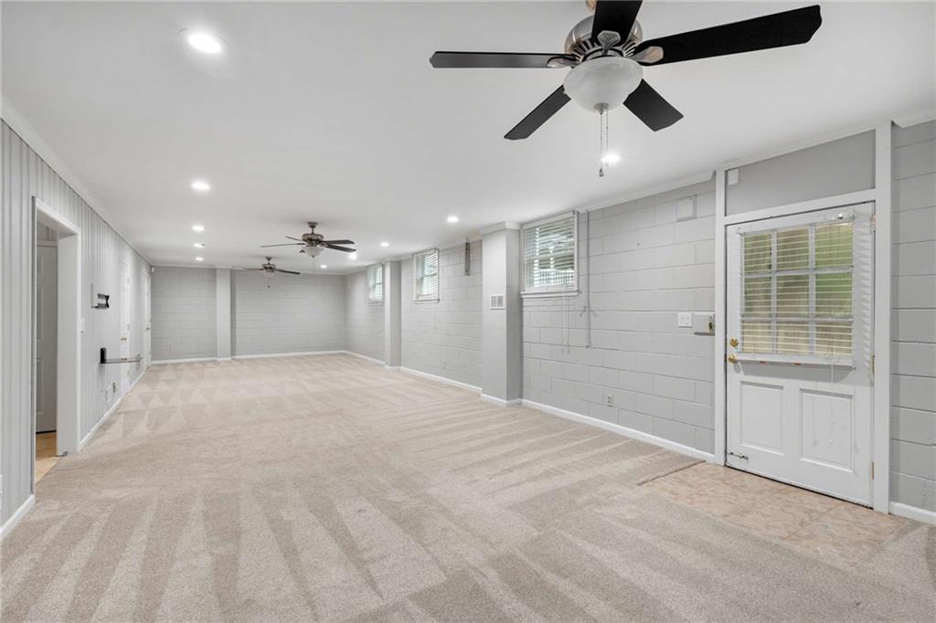 Fair Oaks Manor - Residential