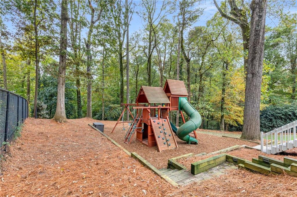 Fair Oaks Manor - Residential