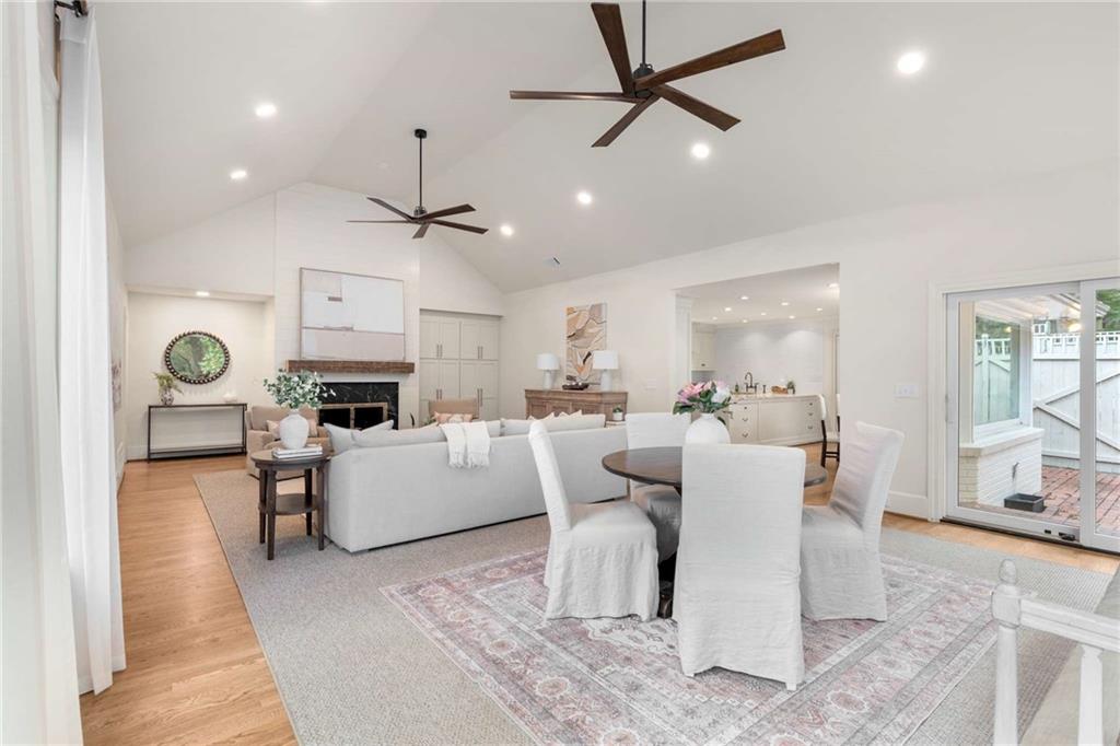 Fair Oaks Manor - Residential