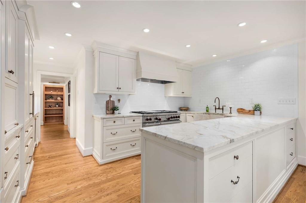 Fair Oaks Manor - Residential