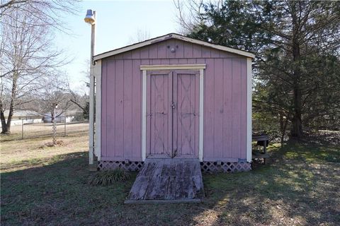 A home in Colbert